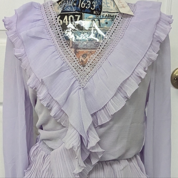 Strut and bone los Angeles lavender long sleeve ruffle shirt - Picture 2 of 7